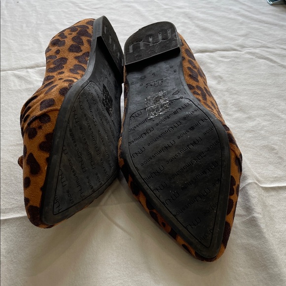 Leopard Print Women's Loafers - Picture 4 of 5